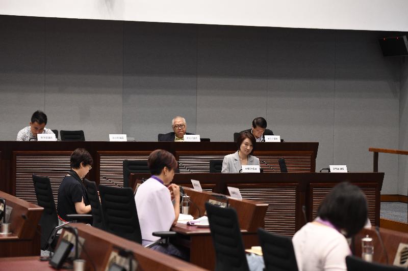Members of the Legislative Council and the Wan Chai District Council today (June 28) exchange views on the review of the regulatory regime for signboards and law enforcement actions against unauthorised signboards.