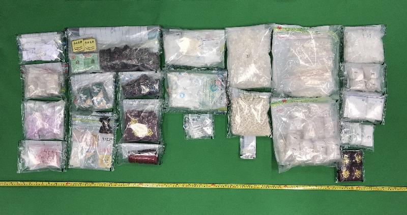 Hong Kong Customs today (July 6) seized about 3 kilograms of suspected crack cocaine, about 1 kilogram of suspected ketamine, about 460 tablets of suspected ecstasy, about 240 tablets of suspected nimetazepam and about 10 grams of suspected cannabis with a total estimated market value of about $4 million in Tsuen Wan.