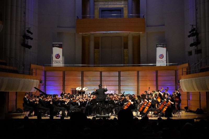 The Hong Kong Youth Symphony Orchestra of the Music Office of the Leisure and Cultural Services Department performs at the 30th Australian International Music Festival held in Australia from July 4 to 10.