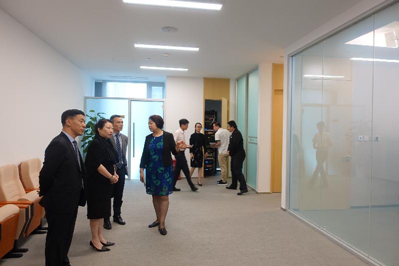 The Secretary for Justice, Ms Teresa Cheng, SC (second left) visits the Beijing Internet Court in Beijing today (July 18).

