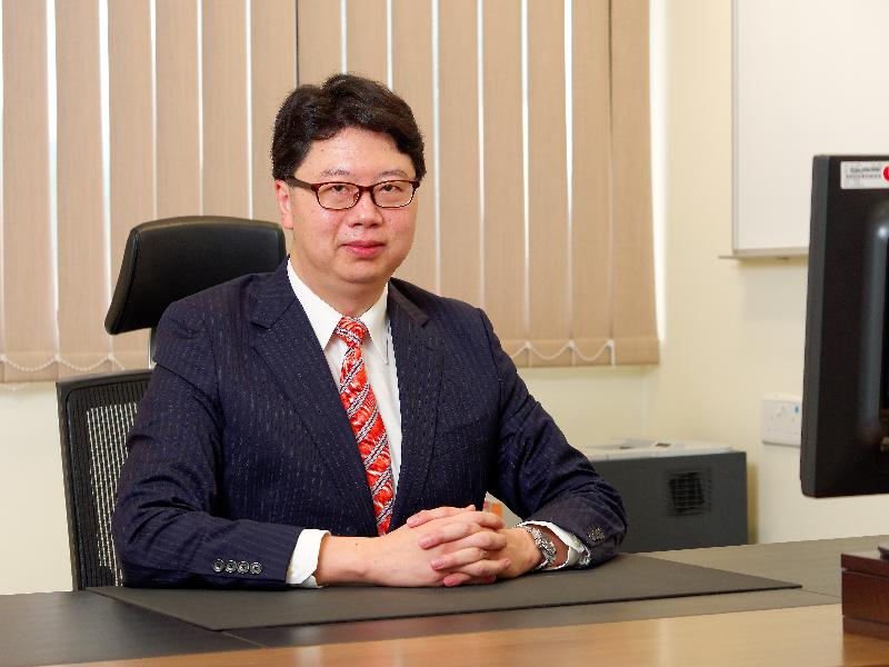 The Hospital Authority today (July 25) announced the appointment of Dr Chong Yee-hung as the Hospital Chief Executive of Pok Oi Hospital and Tin Shui Wai Hospital from August 23, 2019, succeeding Dr Deacons Yeung, who will take up the post of Director (Cluster Services) on August 1.
