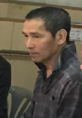Chan Che-hung, aged 62, is about 1.7 metres tall, 70 kilograms in weight and of medium build. He has a pointed face with yellow complexion and short black hair. He was last seen wearing a blue and white shirt, camouflage-coloured shorts and blue slippers.　 