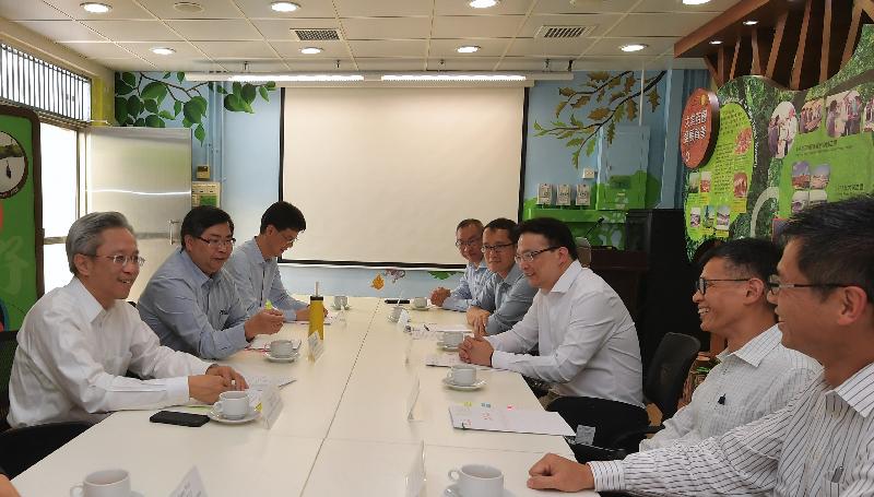 The Secretary for the Civil Service, Mr Joshua Law, visited the Tai Tong Forest Nursery of the Agriculture, Fisheries and Conservation Department in Yuen Long today (August 14). Mr Law (first left) is pictured meeting with the Director of Agriculture, Fisheries and Conservation, Dr Leung Siu-fai (second left), and the directorate staff to get an update on the department’s work.