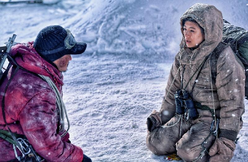 康樂及文化事務署和華南電影工作者聯合會合辦的「中國內地電影展2019」將於九月三日至十月十三日舉行，選映十八部內地近年出品的電影作品。圖示《攀登者》（2019）劇照。 