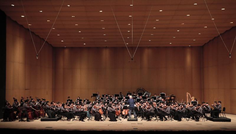 The Asian Youth Orchestra performs a concert at the Sejong Center for the Performing Arts in Seoul, Korea, today (August 23).
