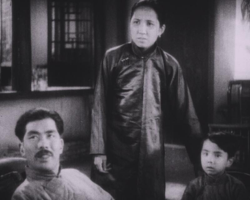 The Hong Kong Film Archive of the Leisure and Cultural Services Department will present "One Tale, Two Cinemas" as part of its "Archival Gems" series. From October 6 to May 3, 2020, a total of eight films in connection with Shanghai will be screened. Photo shows a film still of "Song of China" (1935). 