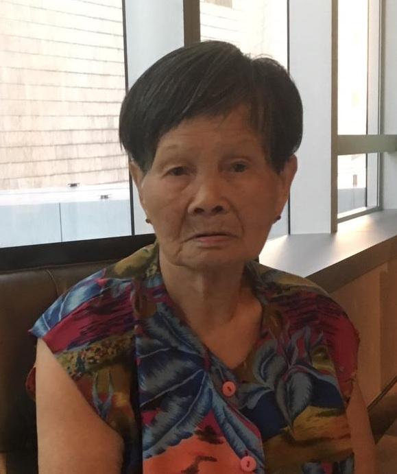 Chak Choi-lung, aged 83, is about 1.48 metres tall, 50 kilograms in weight and of thin build. She has a square face with yellow complexion and short grey hair. She was last seen wearing a pink shirt, pink trousers, orange shoes and carrying a green handbag.