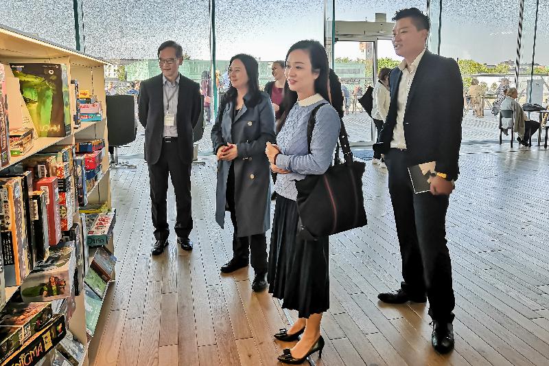 The delegation of the Legislative Council visited the Helsinki Central Library Oodi yesterday (September 10, Helsinki time).