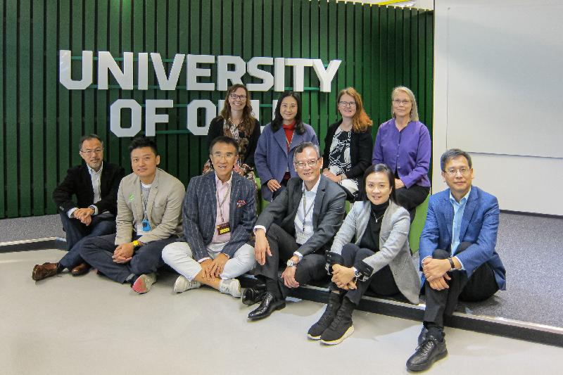 Members of the delegation of the Legislative Council posed for a group photo at the University of Oulu yesterday (September 12, Oulu time).  
Picture shows (front row, from left) Dr Fernando Cheung, deputy leader Mr Vincent Cheng, Mr Michael Tien, Mr Tony Tse, Ms Chan Hoi-yan and leader Mr Ip Kin-yuen, (back row, from left) Dean of the Faculty of Education of the University of Oulu, Professor Kati Mäkitalo; Ms Elizabeth Quat; Coordinator, International Education of the Faculty of Education of the University of Oulu, Ms Johanna Lampinen; and Professor of Global Education of the University of Oulu, Professor Elina Lehtomäki.