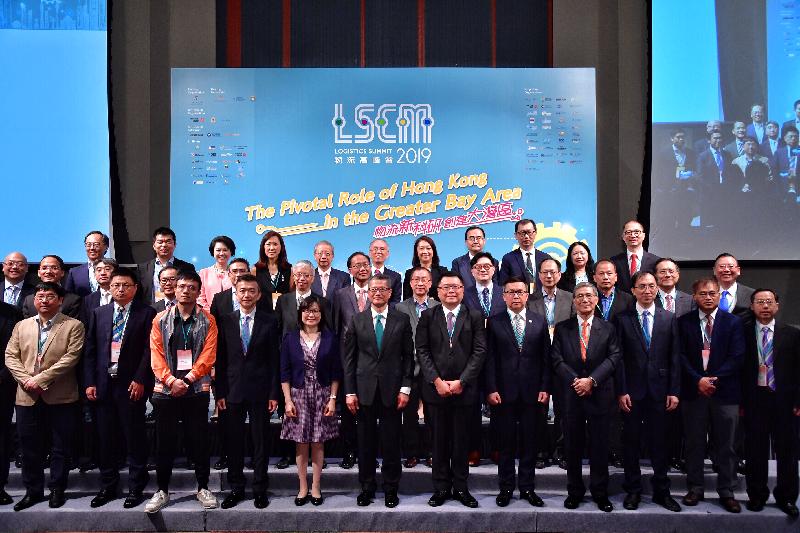 The Financial Secretary, Mr Paul Chan, attended the Logistics and Supply Chain MultiTech R&D Centre Logistics Summit 2019 this morning (September 20). Photo shows Mr Chan (front row, sixth left); the Commissioner for Innovation and Technology, Ms Rebecca Pun (front row, fifth left); the Chairman of the Board of Directors of the Hong Kong Science and Technology Parks Corporation, Dr Sunny Chai (front row, sixth right); and other guests at the Summit.