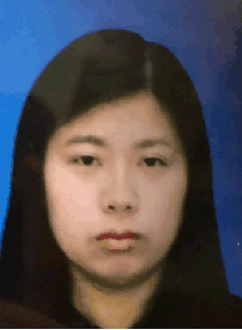 Dong Weiwei, aged 30, is about 1.58 metres tall, 54 kilograms in weight and of medium build. She has a round face with yellow complexion and long black hair. She was last seen wearing a black striped dress and black shoes, and carrying a green backpack.