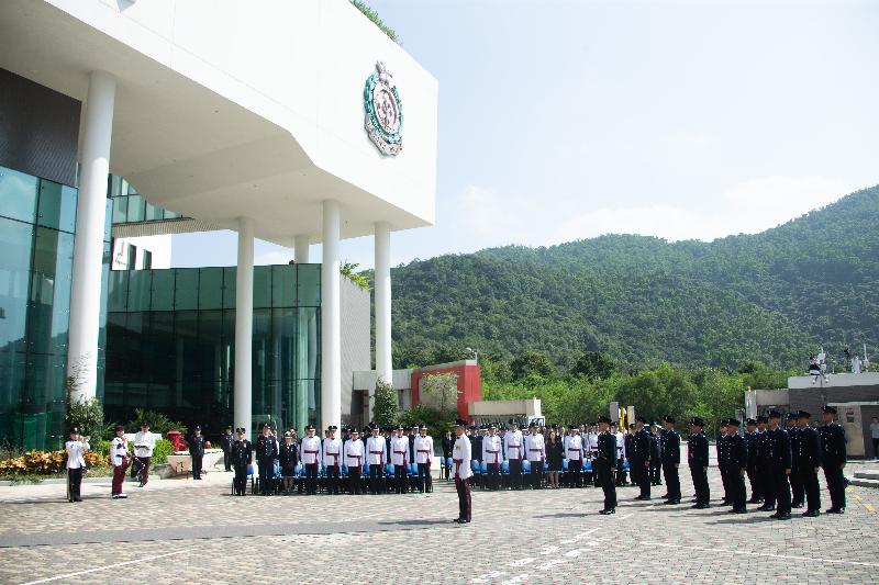 消防處今日（十月十七日）在消防及救護學院舉行「消防處紀念日」儀式，悼念在執行職務期間殉職的消防處人員。
