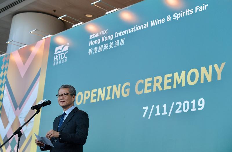 The Financial Secretary, Mr Paul Chan, addresses the opening ceremony of the Hong Kong International Wine & Spirits Fair 2019 at the Hong Kong Convention and Exhibition Centre today (November 7).