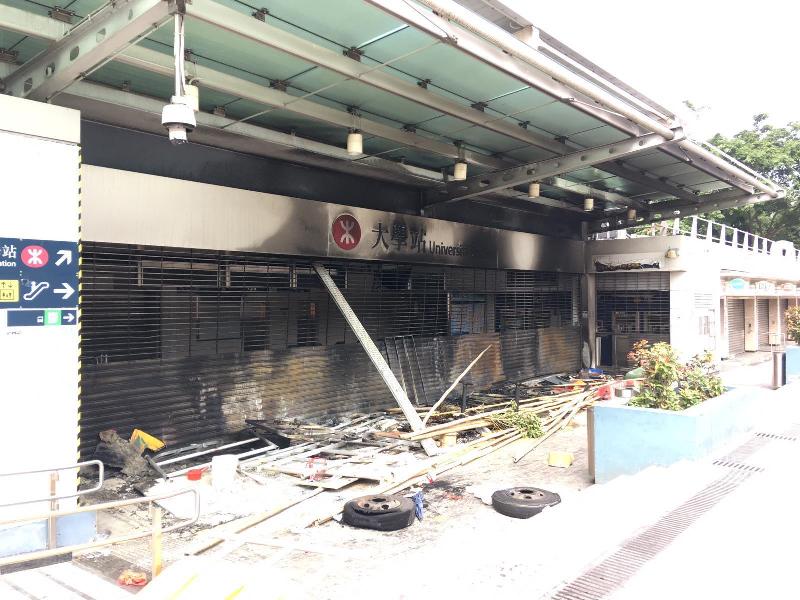 Members of the public and various Government departments worked together today (November 16) to clear a number of blocked roads and relevant Government departments spared no effort in repairing damaged facilities and arranged alternative services for members of the public to restore operation in society as soon as possible. Picture shows extensive damage by rioters to University MTR station.