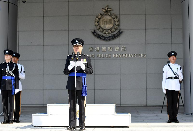 警务处今日（十一月十八日）在警察总部为即将退休的警务处处长卢伟聪举行告别检阅仪式。图示卢伟聪在仪式上致辞。