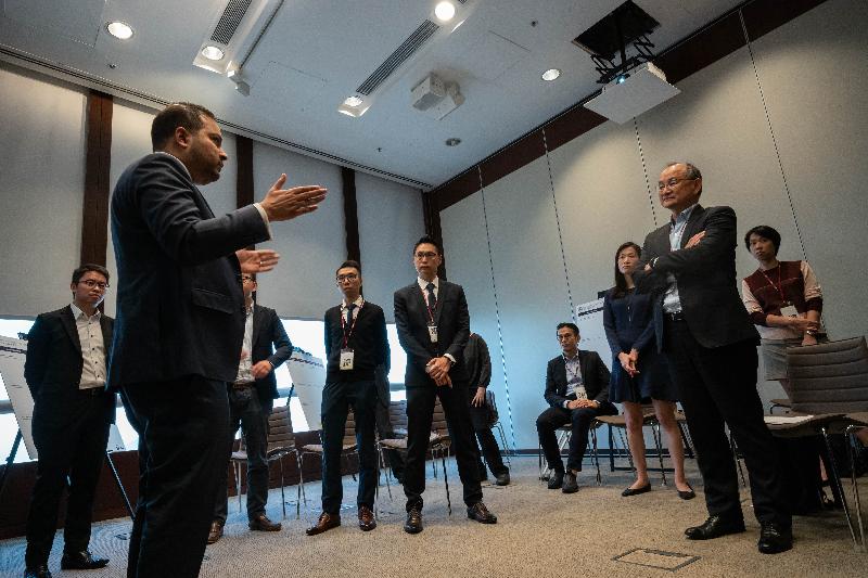 The Hong Kong Monetary Authority hosted the first Anti-Money Laundering and Counter-Financing of Terrorism (AML/CFT) Regulatory Technology (RegTech) Forum today (November 22). Photo shows participants having break-out group discussion on "pain points" in AML/CFT work and possible application of RegTech across various use cases and deploying technology to advance more proactive data and knowledge sharing.