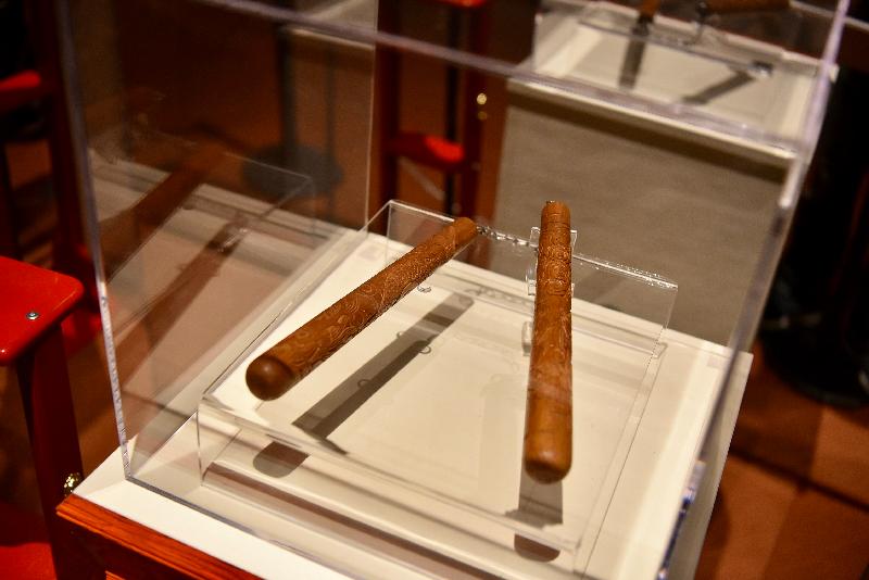 The exhibition "Multifarious Arrays of Weaponry in Hong Kong Cinema", organised by the Hong Kong Film Archive (HKFA) of the Leisure and Cultural Services Department, is being held from today (December 13) to March 8, 2020, at the Exhibition Hall of the HKFA. Photo shows the nunchaku used by Bruce Lee for training. 