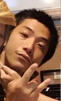 Lam Chi-wang, aged 29, is about 1.7 metres tall, 56 kilograms in weight and of thin build. He has a long face with yellow complexion and short straight black hair. He was last seen wearing grey trousers and black sports shoes.