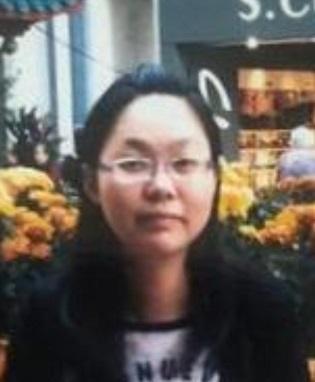 Chan Tsz-wa, aged 32, is about 1.5 metres tall, 55 kilograms in weight and of medium build. She has a round face with yellow complexion and long straight black hair. She was last seen wearing a pair of rimless glasses, a grey jacket, grey trousers, white shoes and carrying a black rucksack and a green recycle bag.