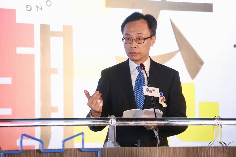 The Secretary for Constitutional and Mainland Affairs, Mr Patrick Nip, delivers a speech at "Chic HK", a mega exhibition organised by the Hong Kong Trade Development Council, in Guangzhou, today (January 9).