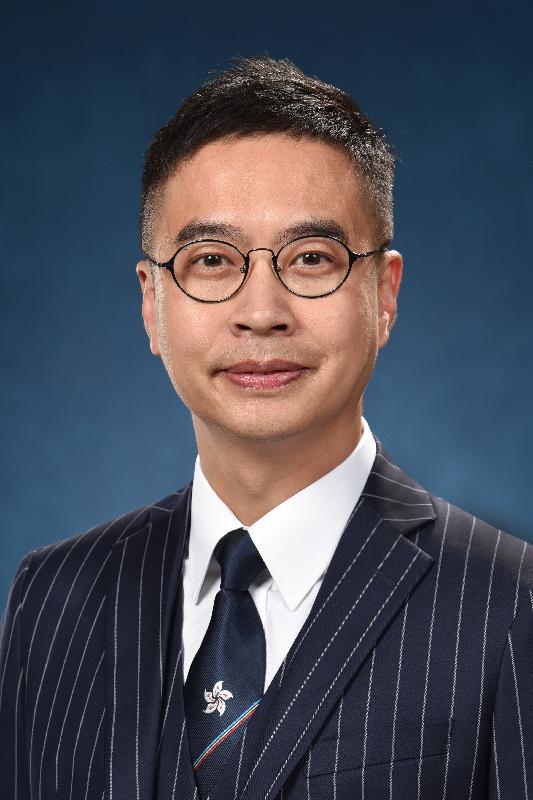 The new District Officer (Yau Tsim Mong), Mr Edward Yu.