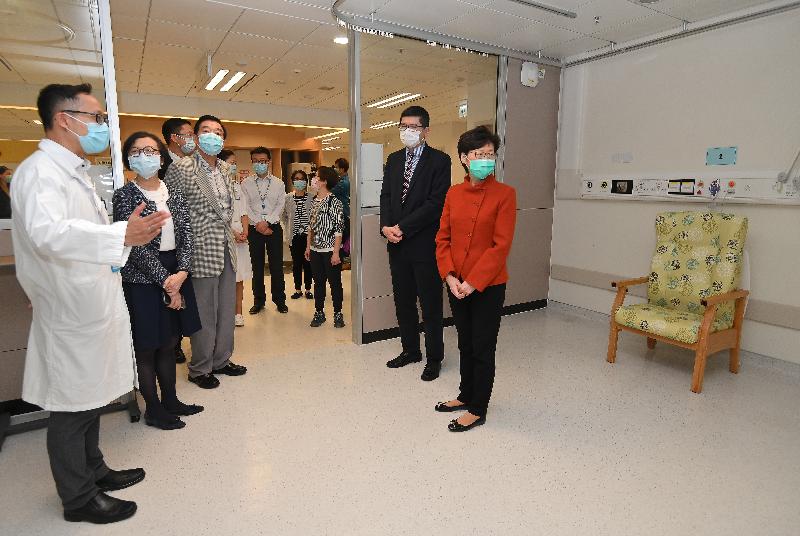The Chief Executive, Mrs Carrie Lam (first right), accompanied by the Secretary for Food and Health, Professor Sophia Chan (second left), the Chairman, Mr Henry Fan (third left) and the Chief Executive Officer of the Hospital Authority (HA), Dr Tony Ko (second right) visited the North Lantau Hospital this afternoon (March 19) to learn about the preparation work of the HA to set up a test centre there.