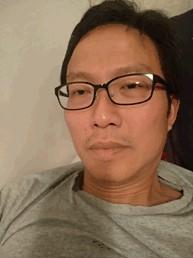 Ko Chin-ho, aged 49, is about 1.7 metres tall, 59 kilograms in weight and of thin build. He has a round face with yellow complexion and short black hair. He was last seen wearing a pair of black-rimmed glasses, a beige long-sleeved windbreaker, black trousers and grey sports shoes.
