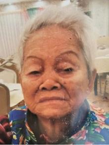 Man Chiu-kam, aged 79, is about 1.55 metres tall, 45 kilograms in weight and of thin build. She has a round face with yellow complexion and short white hair. She was last seen wearing a blue vest jacket with flower patterns, dark trousers, dark shoes and a white cap, with a black crutch.