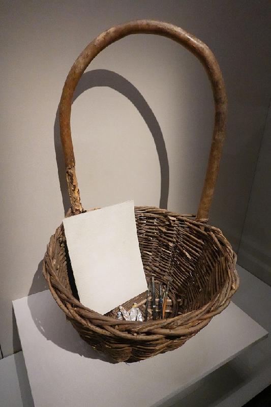 The "From Dung Basket to Dining Cart: 100th Anniversary of the Birth of Wu Guanzhong" phase II exhibition will open to the public from tomorrow (May 22) at the Hong Kong Museum of Art (HKMoA). Picture shows the dung basket which Wu Guanzhong used as painting tool in the countryside during 1970s. (Donated by the landlord of Wu Guanzhong in Li Village, Hebei province)