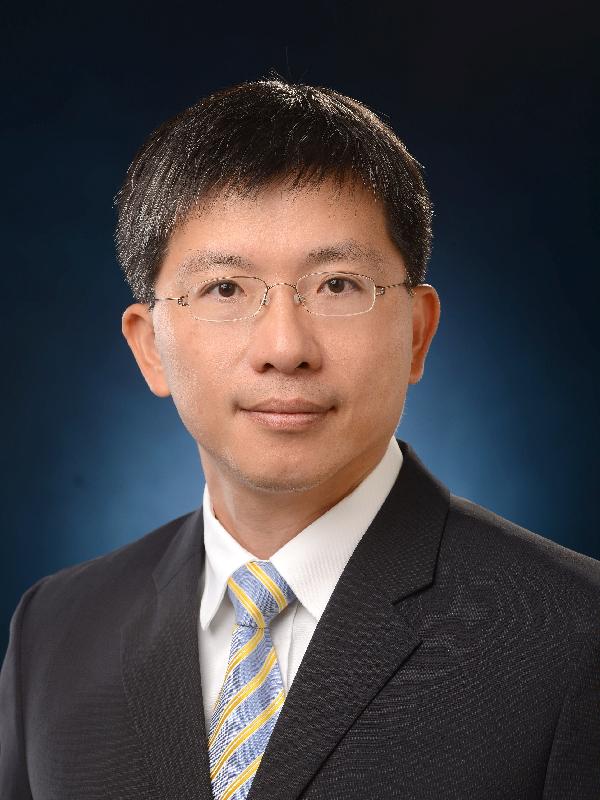 Mr Thomas Chan Chung-ching, Director (Health) Special Duties, will take up the post of Permanent Secretary for Food and Health (Health) on June 5, 2020.  

