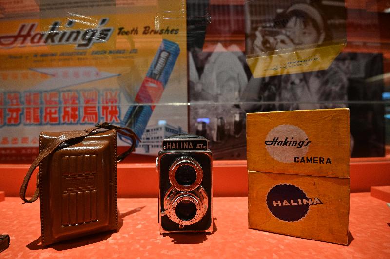 「工」不可沒──香港工業傳奇展覽明日（六月十七日）至八月二十四日於香港歷史博物館舉行。圖示本地生產的相機。