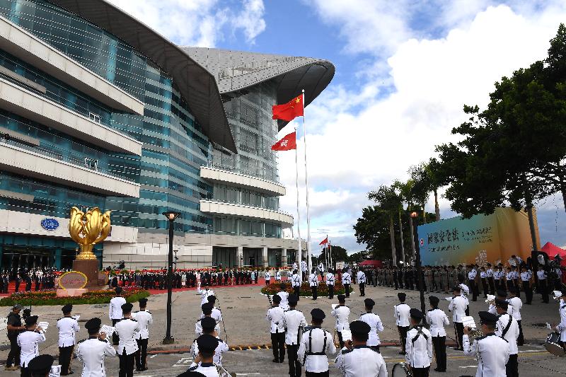 The Chief Executive, Mrs Carrie Lam, together with Principal Officials and guests, attends the flag-raising ceremony for the 23rd anniversary of the establishment of the Hong Kong Special Administrative Region at Golden Bauhinia Square in Wan Chai this morning (July 1).

