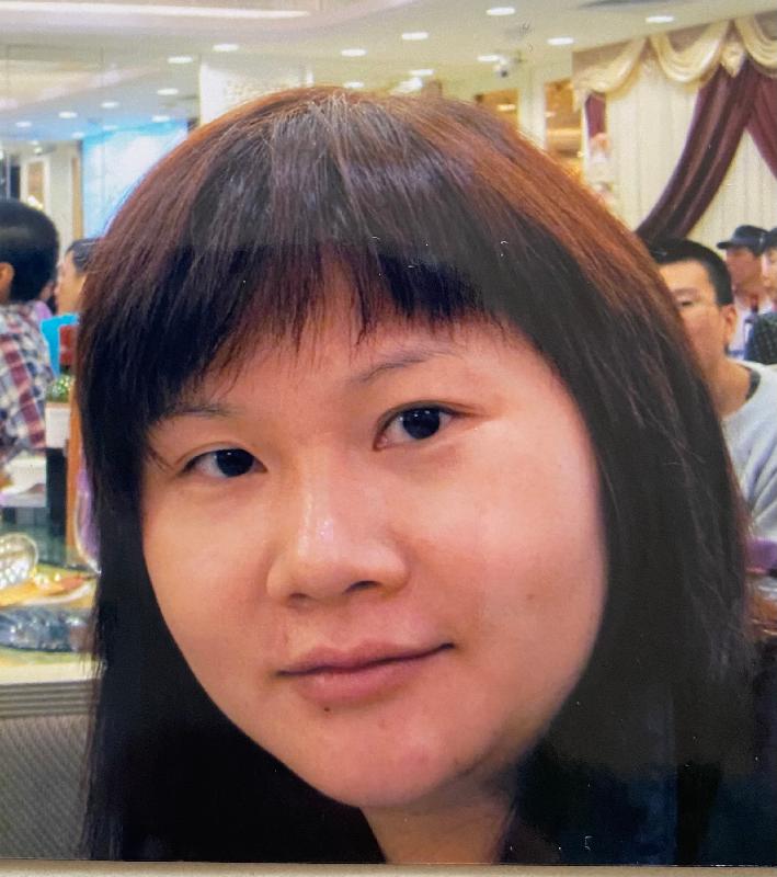 Cheung So-kam, aged 42, is about 1.5 metres tall, 64 kilograms in weight and of fat build. She has a round face with yellow complexion and short black hair. She was last seen wearing a yellow vest, black shorts and carrying a black shoulder bag.