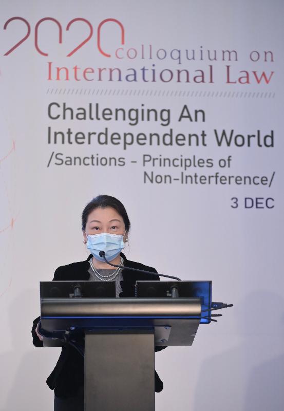 The Secretary for Justice, Ms Teresa Cheng, SC, speaks at the 2020 Colloquium on International Law today (December 3).
 


