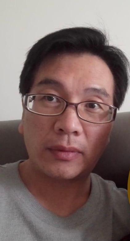 Leung Yuk-ming, aged 46, is about 1.7 metres tall, 60 kilograms in weight and of thin build. He has a long face with yellow complexion and short black hair. He was last seen wearing a pair of black-framed glasses, a black jacket, black trousers and brown shoes.