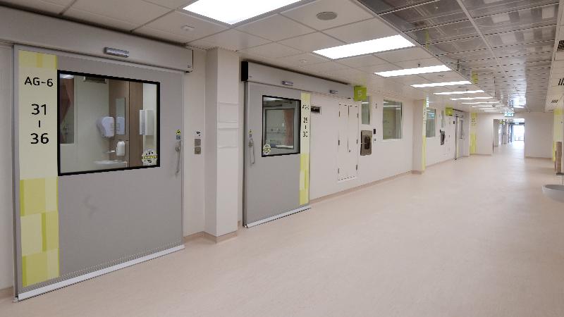The completion and handover ceremony of the Hong Kong temporary hospital construction project supported by the Central Government was held today (January 20). Picture shows the ward facilities in the hospital.