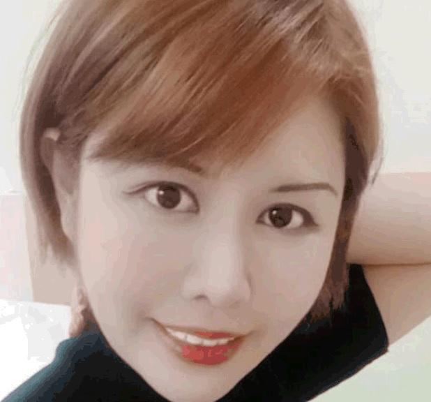 Lui Wai-ping, aged 33, is about 1.65 metres tall, 54 kilograms in weight and of medium build. She has a pointed face with yellow complexion and short brown hair.
