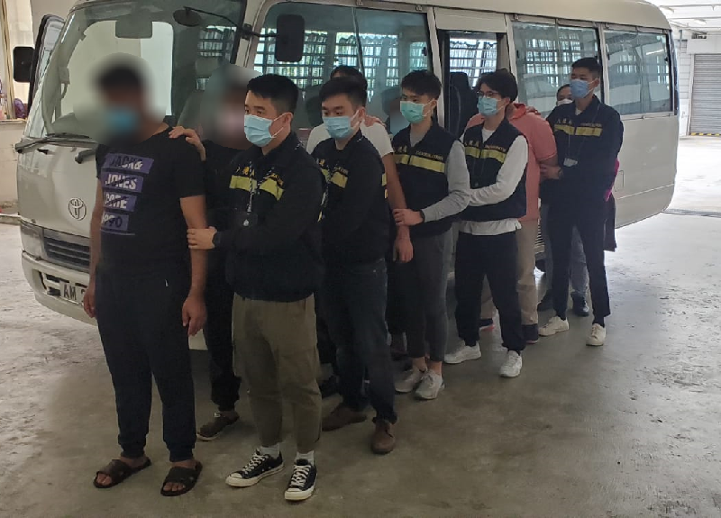 The Immigration Department mounted a series of territory-wide anti-illegal worker operations, including operations codenamed "Twilight" and joint operations with the Hong Kong Police Force to combat illegal employment activities at the Lunar New Year markets, from February 7 to yesterday (February 10). Photo shows suspected illegal workers arrested during the operations.
