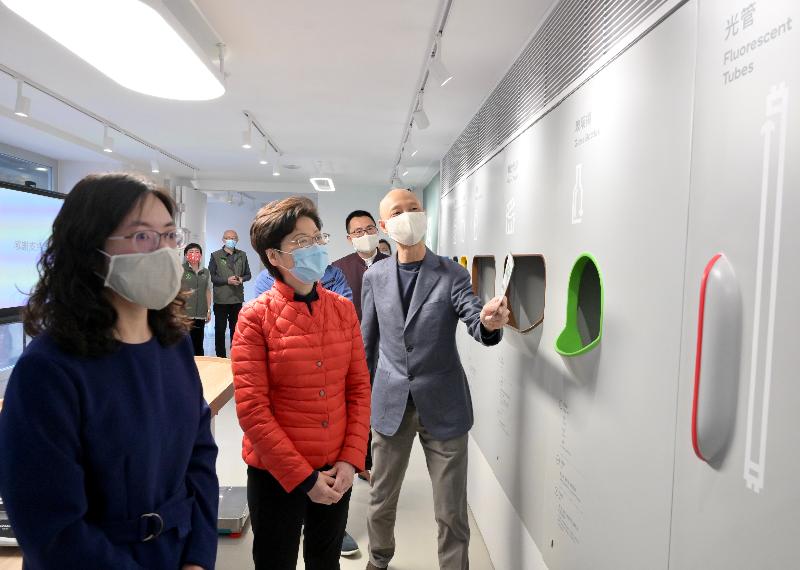 The Chief Executive, Mrs Carrie Lam, this morning (February 15) visited one of the Environmental Protection Department’s Recycling Stores – GREEN@SHEUNG WAN. Photo shows Mrs Lam (second left), accompanied by the Secretary for the Environment, Mr Wong Kam-sing (first right), learning more about the new recycling facility in Hong Kong.
