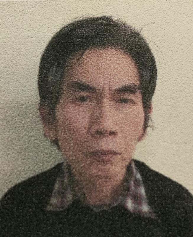 Mau Chi-tak, aged 57, is about 1.65 metres tall, 59 kilograms in weight and of thin build. He has a pointed face with yellow complexion and short black and white hair. He was last seen wearing a black long-sleeved jacket, black trousers and blue slippers.
