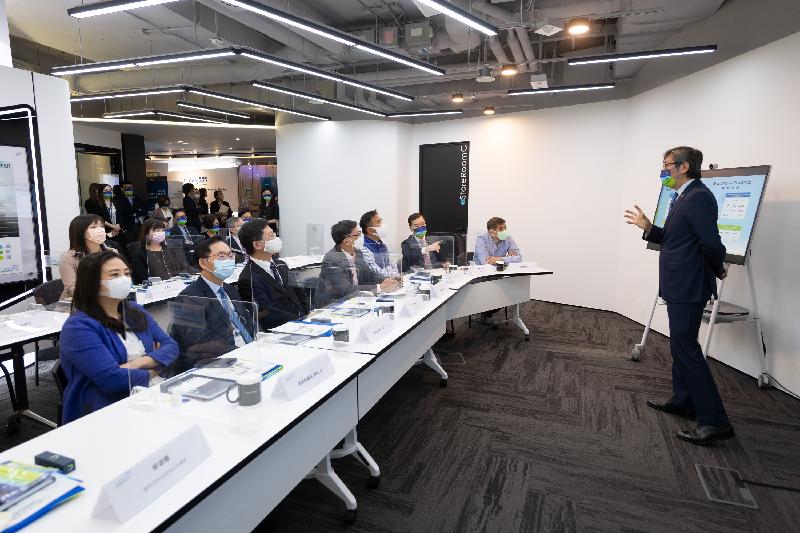 The Legislative Council Panel on Information Technology and Broadcasting visited Cyberport today (May 4). Photo shows Members receiving a briefing by the Chief Executive Officer of the Hong Kong Cyberport Management Company Limited, Mr Peter Yan (first right), on the latest developments of Cyberport and its future direction.