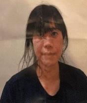 Cheung Ho-yi, aged 35, is about 1.6 metres tall, 60 kilograms in weight and of thin build. She has a long face with yellow complexion and long black hair. She was last seen wearing a pink shirt, a pink jacket, white shorts and purple sports shoes.
