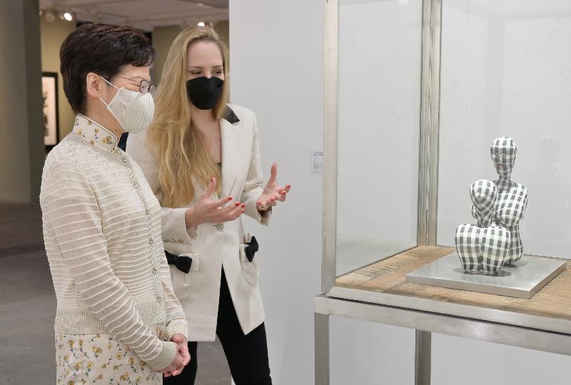 The Chief Executive, Mrs Carrie Lam (left), today (May 20) visits the ninth edition of Art Basel Hong Kong at the Hong Kong Convention and Exhibition Centre in Wan Chai.