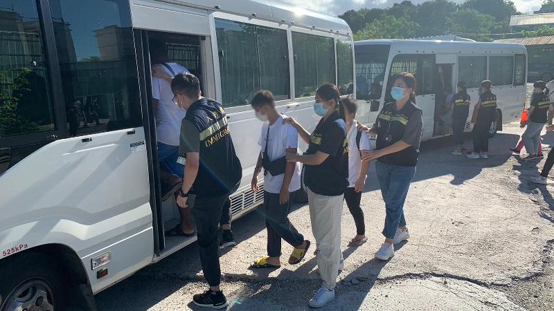 The Immigration Department mounted a series of territory-wide anti-illegal worker operations codenamed "Twilight" from July 5 to 7. Photo shows suspected illegal workers arrested during the operations.