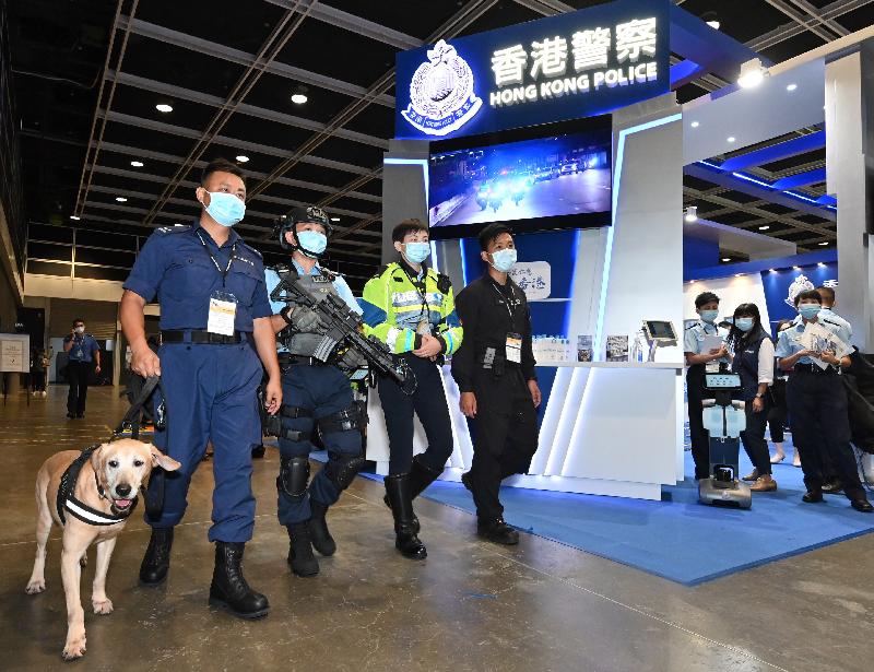 The Police Force introduces its work and provides recruitment information to visitors at the four-day Education and Careers Expo 2021 starting today (July 15).