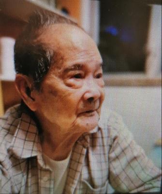 Lee Fun, aged 93, is about 1.6 metres tall, 50 kilograms in weight and of thin build. He has a long face with yellow complexion and short grayish-white hair. He was last seen wearing a light gray long-sleeved shirt, dark-coloured trousers, dark-coloured shoes and a khaki cap, and carrying a light-coloured backpack and an umbrella.