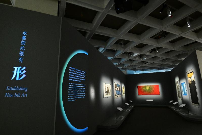 香港藝術館明日（八月十三日）起舉行「藝術要有形——呂壽琨的尋禪之道」展覽。同場展出呂壽琨多位同儕和學生的作品。