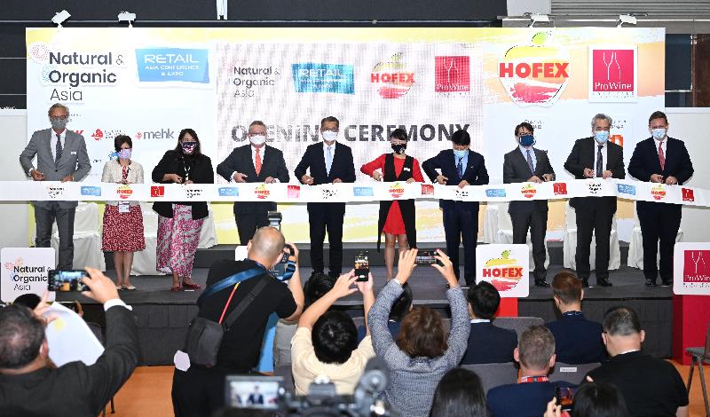 The Financial Secretary, Mr Paul Chan, attended the opening ceremony of HOFEX, ProWine Hong Kong, Natural & Organic Asia and the Retail Asia Conference & Expo at the Hong Kong Convention and Exhibition Centre this morning (September 7). Photo shows Mr Chan (fifth left) officiating at the ceremony with the President and Chief Executive Officer of Informa Markets in Asia, Ms Margaret Ma Connolly (fifth right); the Chairman of the Hong Kong Tourism Board, Dr Pang Yiu-kai (fourth right); the Director-General of Investment Promotion, Mr Stephen Phillips (fourth left); and other guests.