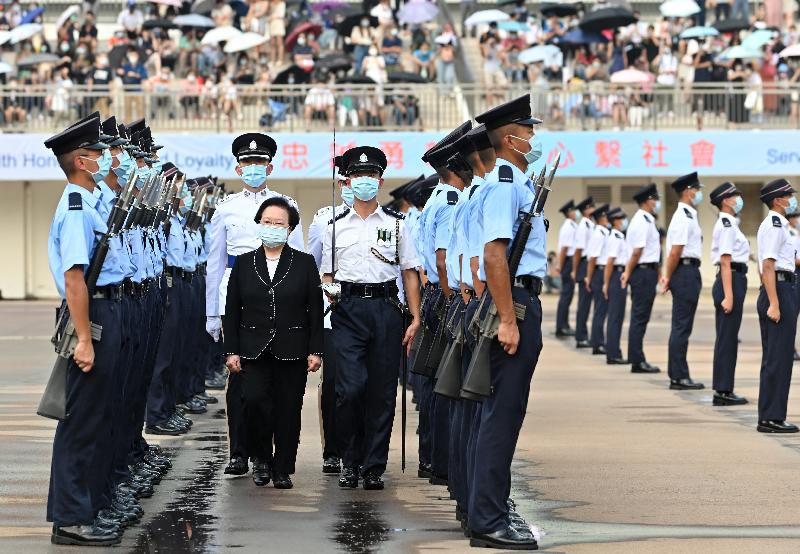 The Vice-Chairperson of the Hong Kong Special Administrative Region Basic Law Committee under the Standing Committee of the National People’s Congress, Ms Maria Tam, today (September 18) attends the passing-out parade held at the Hong Kong Police College.