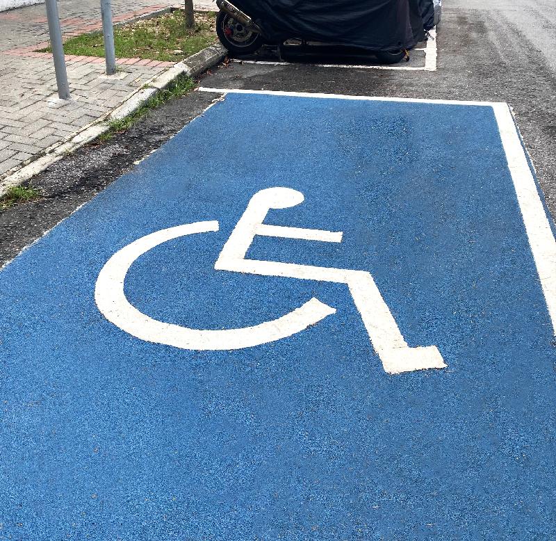 申诉专员赵慧贤今日（九月二十三日）邀请公众就路旁残疾人士专用泊车位的措施及使用情况提供资料及／或意见。